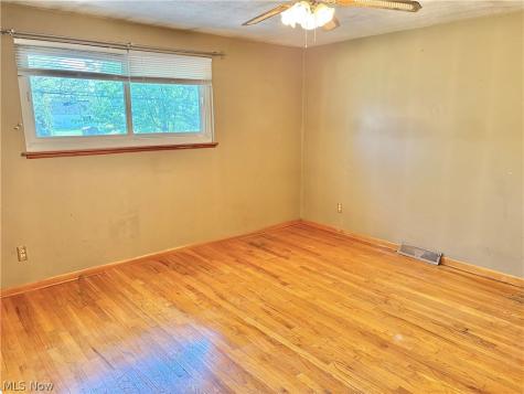 183 E Overlook Drive Eastlake OH 44095