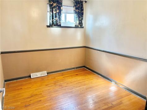 183 E Overlook Drive Eastlake OH 44095