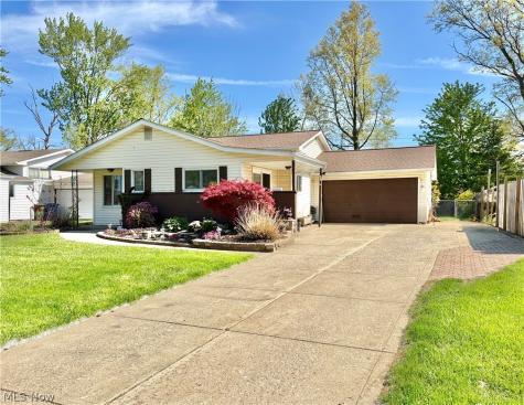 183 E Overlook Drive Eastlake OH 44095