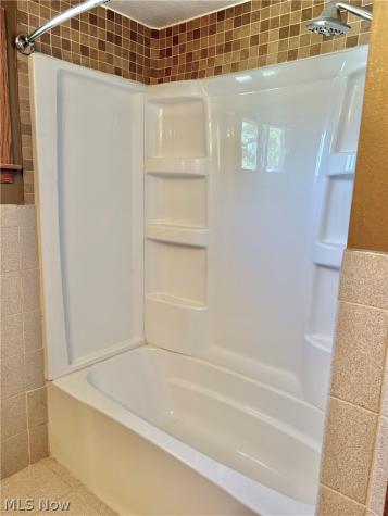 183 E Overlook Drive Eastlake OH 44095