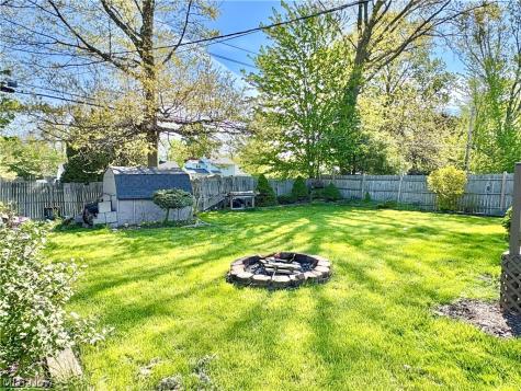 183 E Overlook Drive Eastlake OH 44095