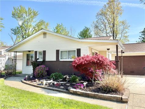183 E Overlook Drive Eastlake OH 44095