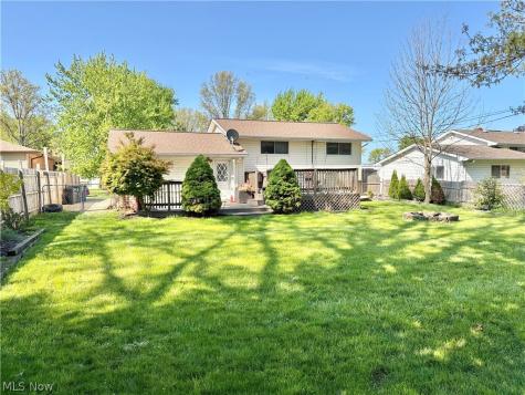 183 E Overlook Drive Eastlake OH 44095