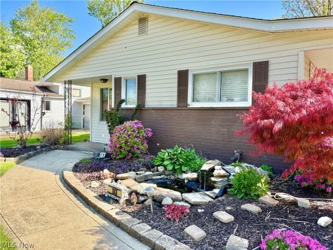 183 E Overlook Drive Eastlake OH 44095