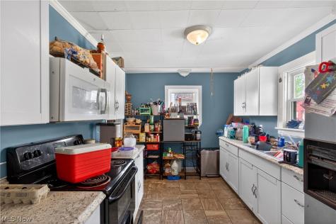 978 Wooster Road Barberton OH 44203
