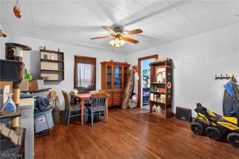 978 Wooster Road Barberton OH 44203