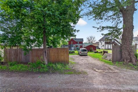 978 Wooster Road Barberton OH 44203