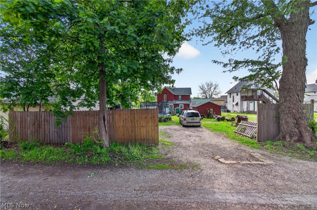 978 Wooster Road Barberton OH 44203
