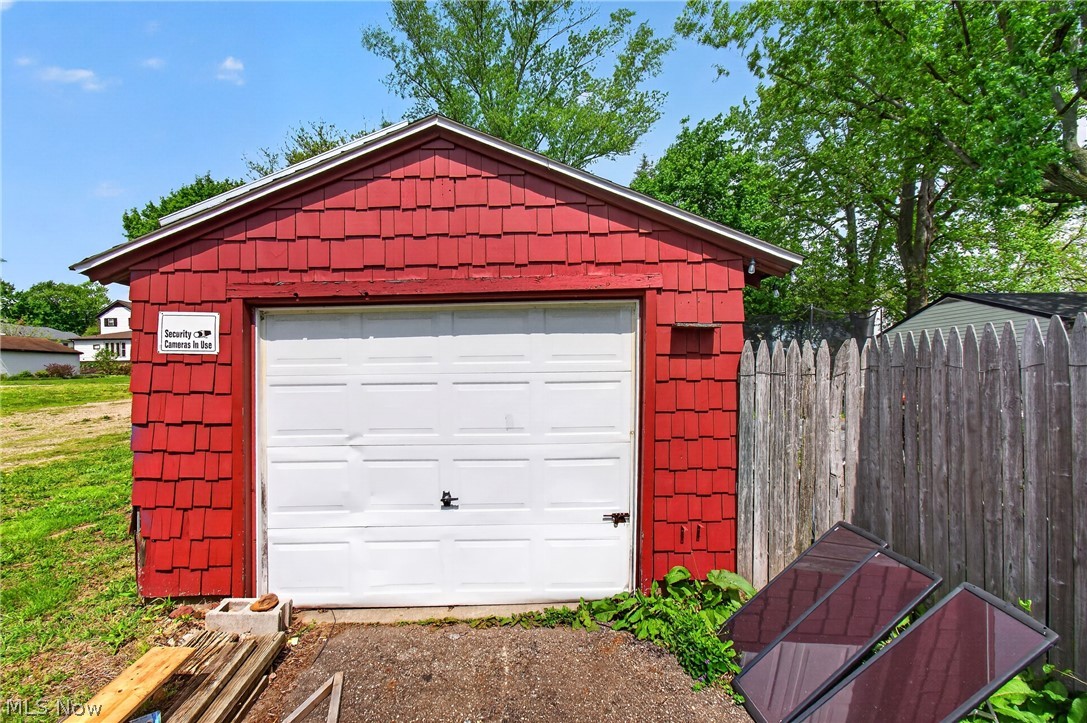 978 Wooster Road Barberton OH 44203