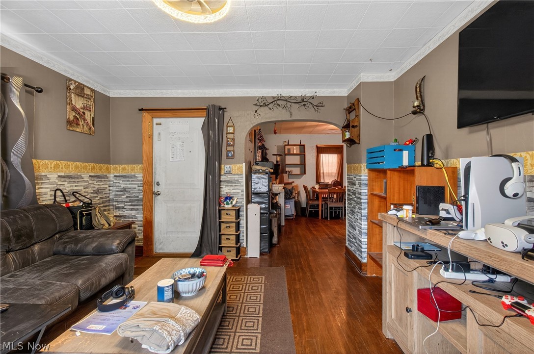 978 Wooster Road Barberton OH 44203