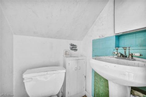 111 Forest Hill Drive Avon Lake OH 44012