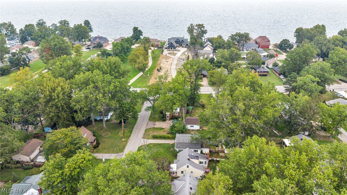 111 Forest Hill Drive Avon Lake OH 44012