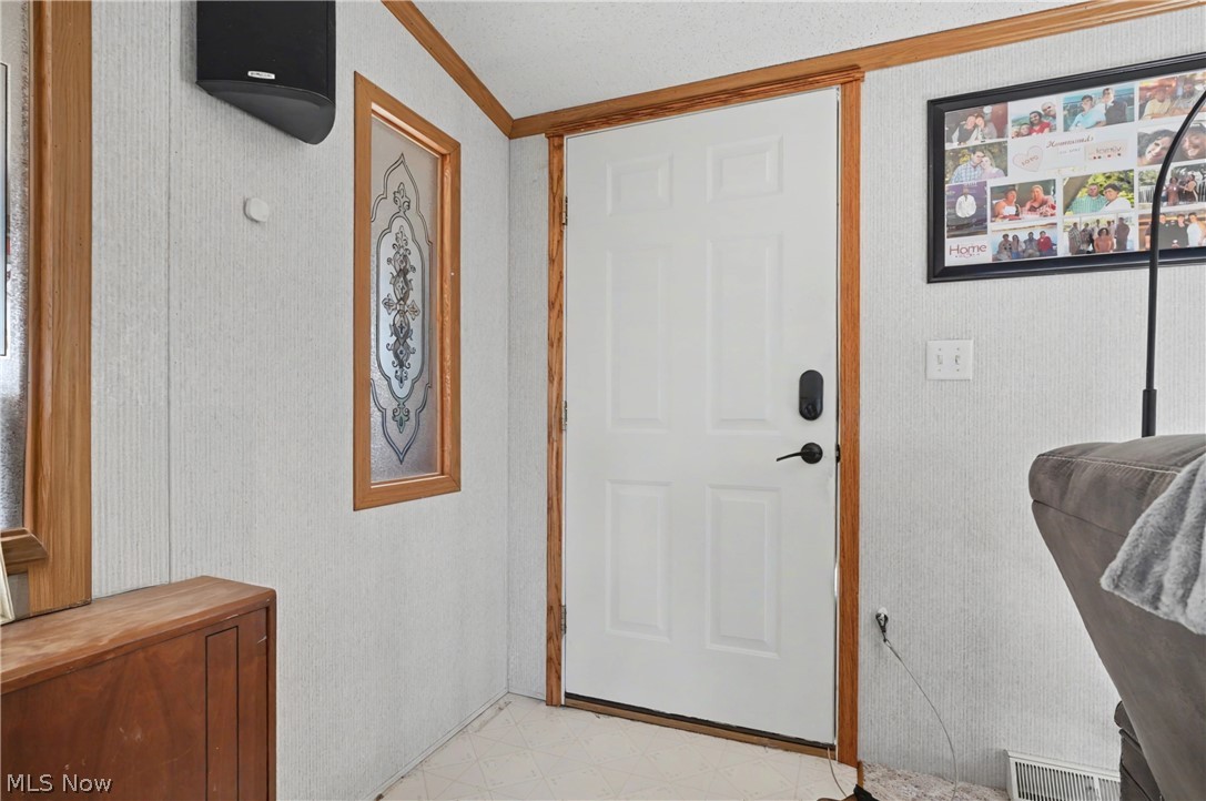 2122 S Pricetown Road Diamond OH 44412