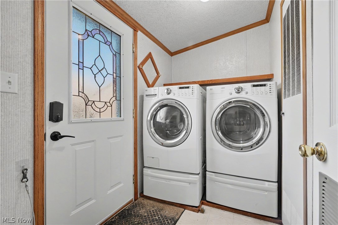 2122 S Pricetown Road Diamond OH 44412