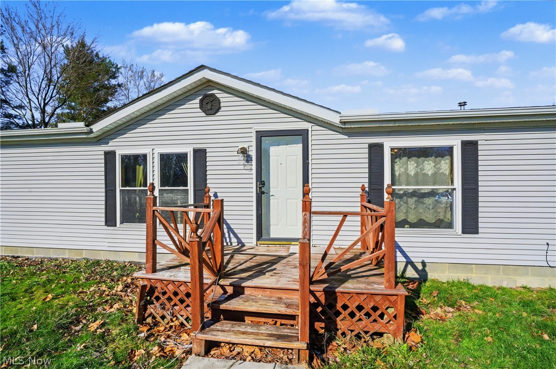 2122 S Pricetown Road Diamond OH 44412