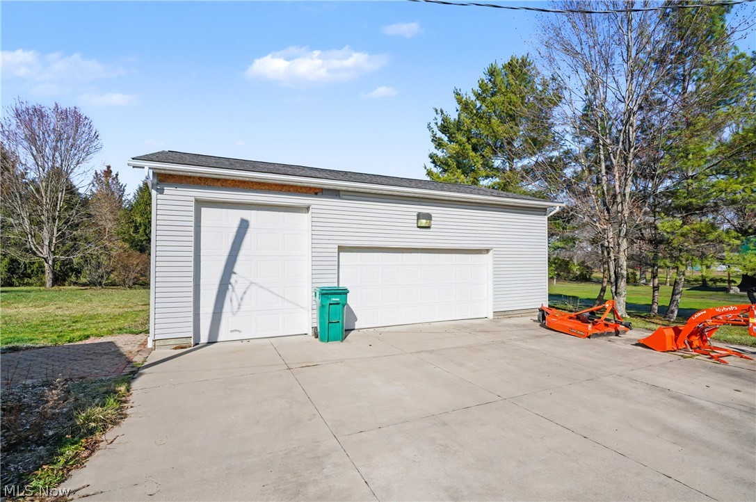 2122 S Pricetown Road Diamond OH 44412