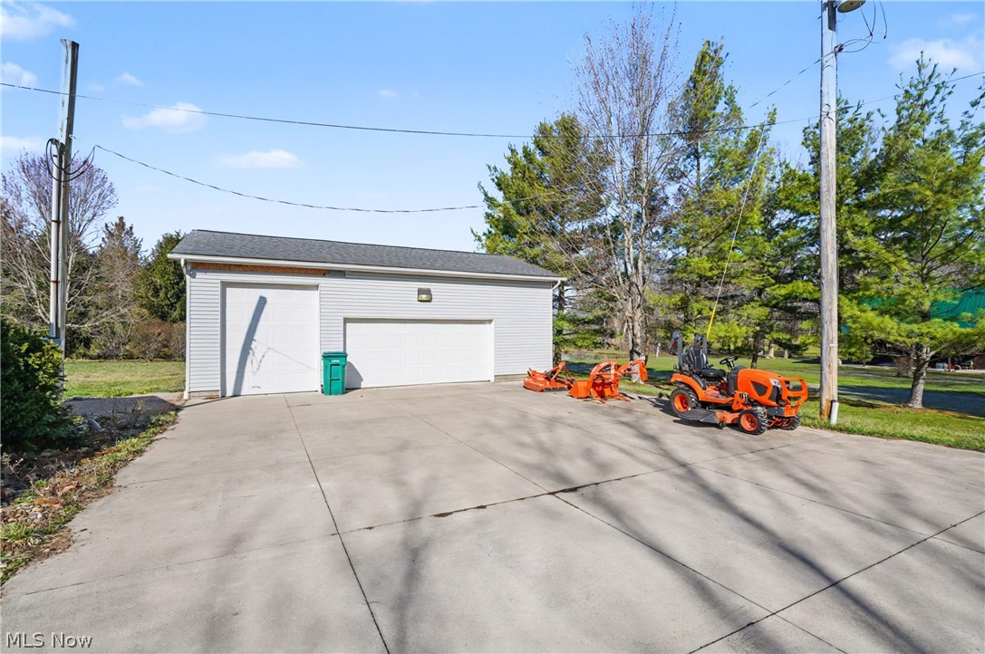 2122 S Pricetown Road Diamond OH 44412