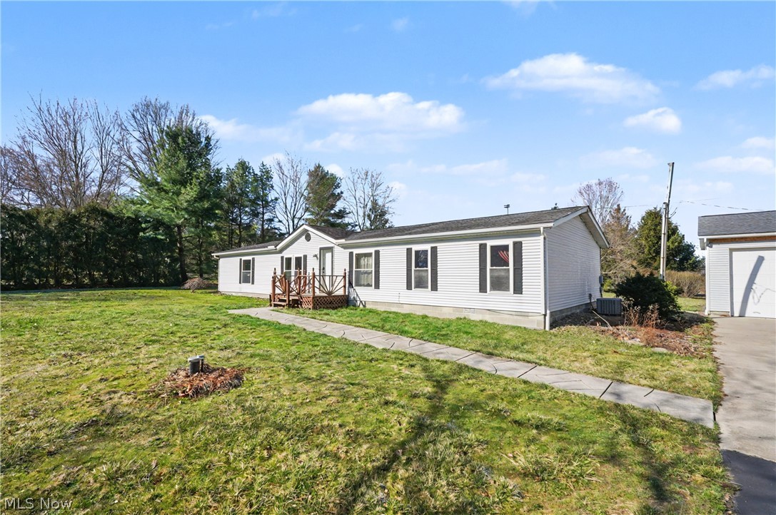2122 S Pricetown Road Diamond OH 44412