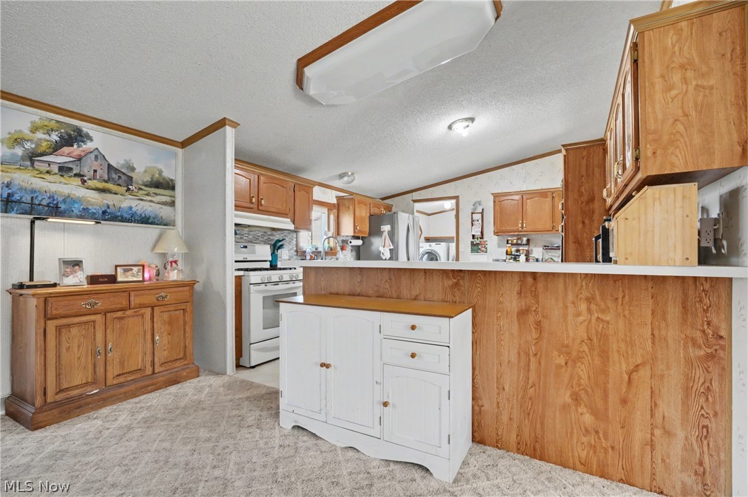 2122 S Pricetown Road Diamond OH 44412
