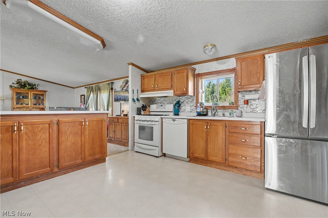 2122 S Pricetown Road Diamond OH 44412