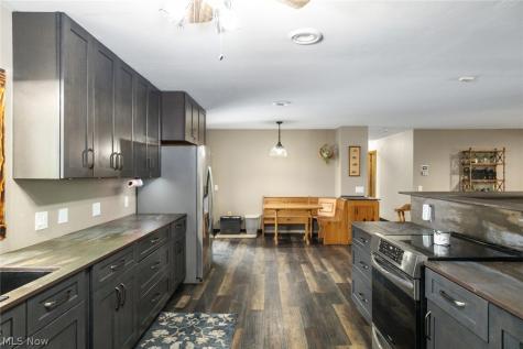 44123 Albrecht Road Elyria OH 44035