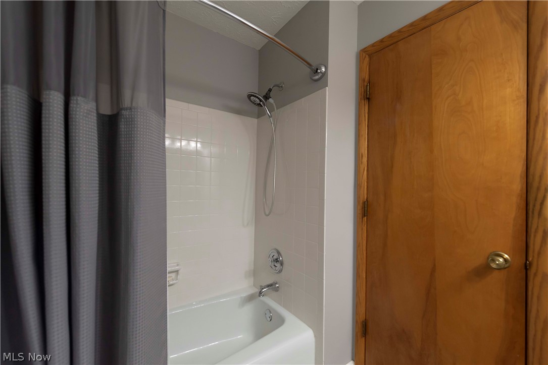 1349 Brookwood Drive Mogadore OH 44260