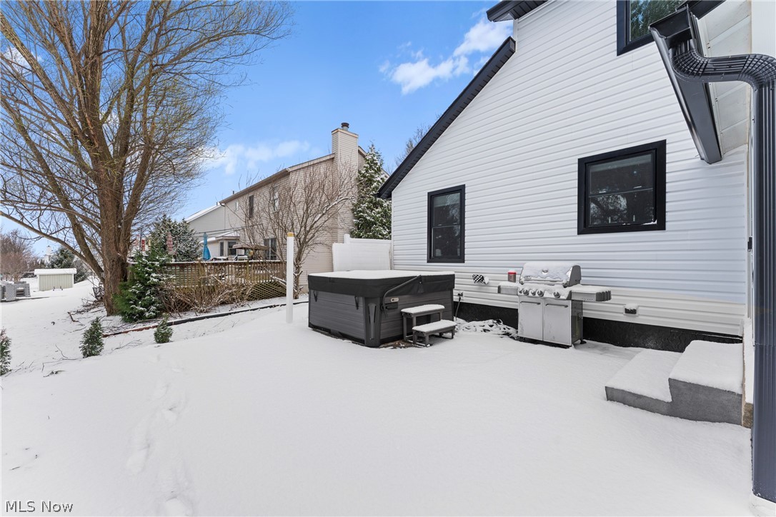 681 Oakcrest Drive Wadsworth OH 44281