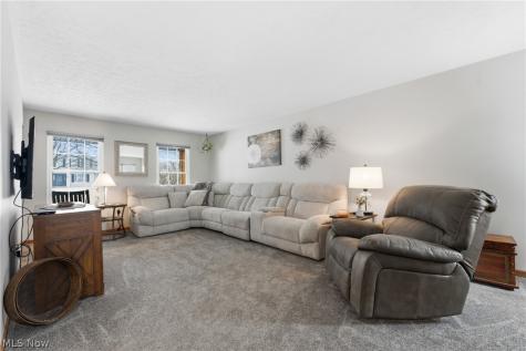681 Oakcrest Drive Wadsworth OH 44281