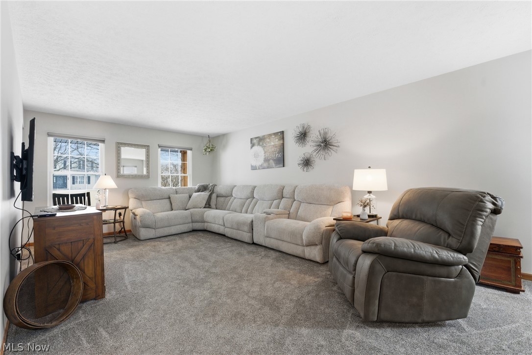 681 Oakcrest Drive Wadsworth OH 44281