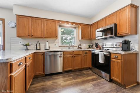 681 Oakcrest Drive Wadsworth OH 44281