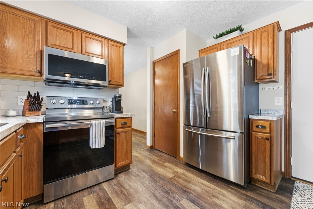 681 Oakcrest Drive Wadsworth OH 44281