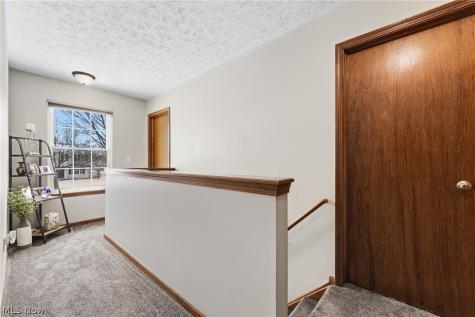 681 Oakcrest Drive Wadsworth OH 44281