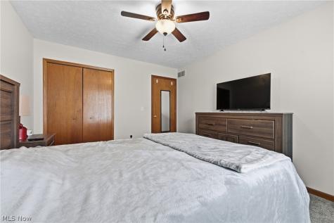 681 Oakcrest Drive Wadsworth OH 44281