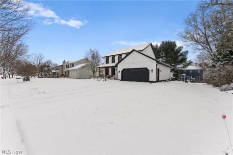 681 Oakcrest Drive Wadsworth OH 44281