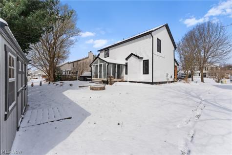 681 Oakcrest Drive Wadsworth OH 44281