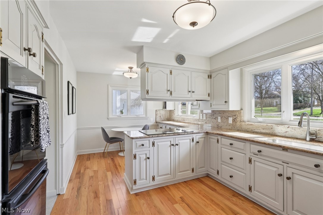 22733 S Woodland Road Shaker Heights OH 44122