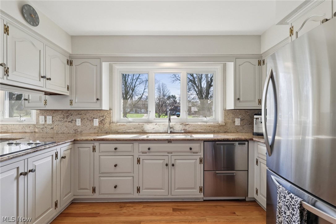 22733 S Woodland Road Shaker Heights OH 44122