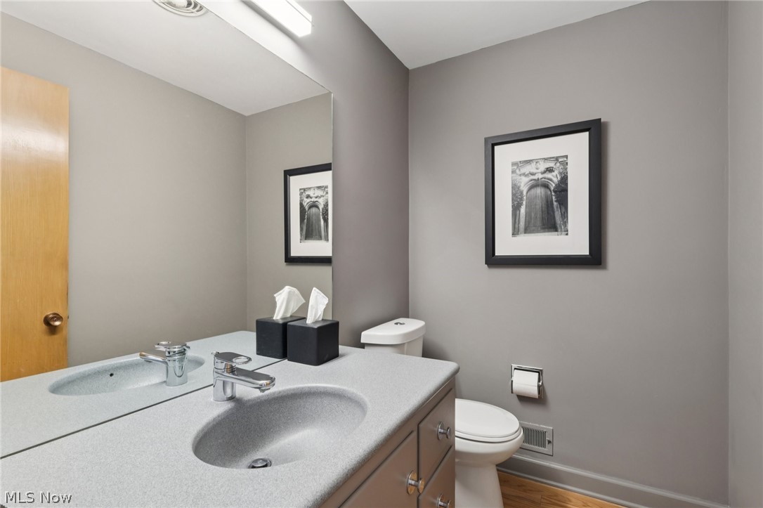 22733 S Woodland Road Shaker Heights OH 44122