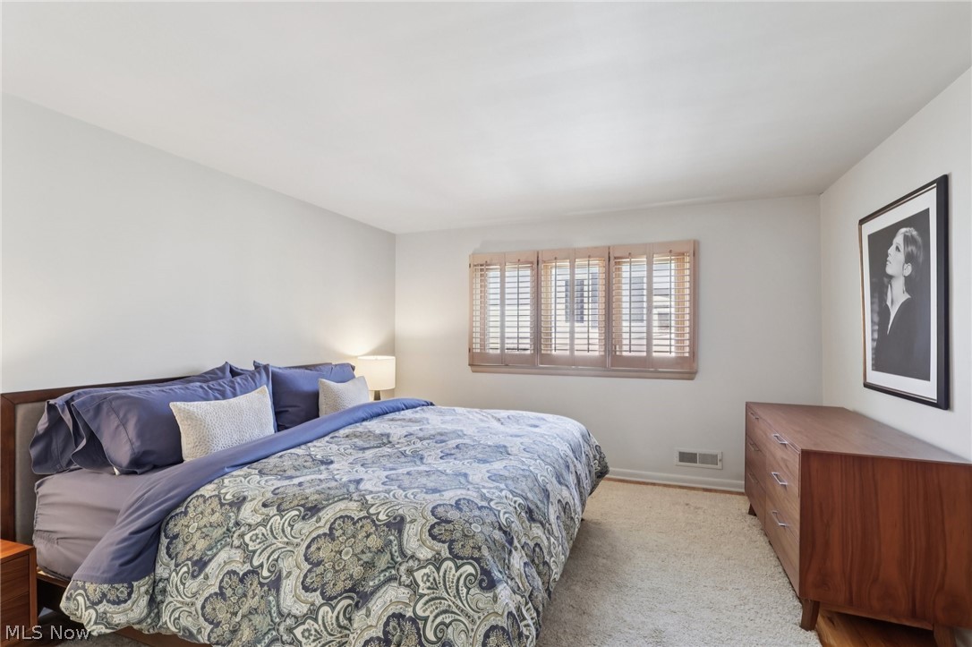22733 S Woodland Road Shaker Heights OH 44122