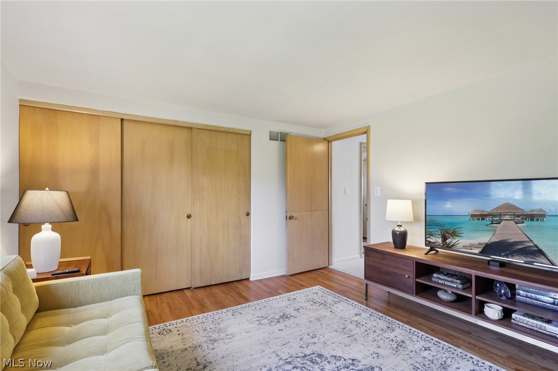 22733 S Woodland Road Shaker Heights OH 44122