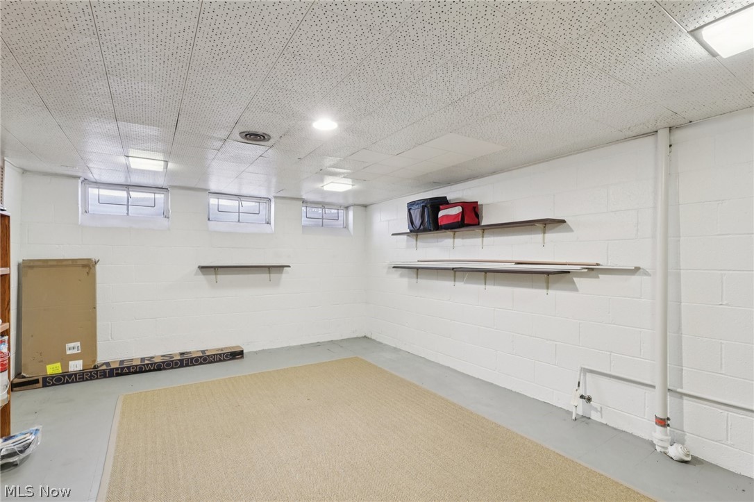 22733 S Woodland Road Shaker Heights OH 44122
