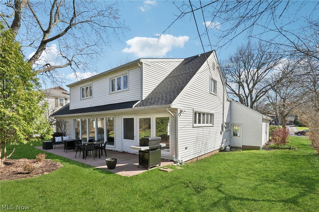 22733 S Woodland Road Shaker Heights OH 44122