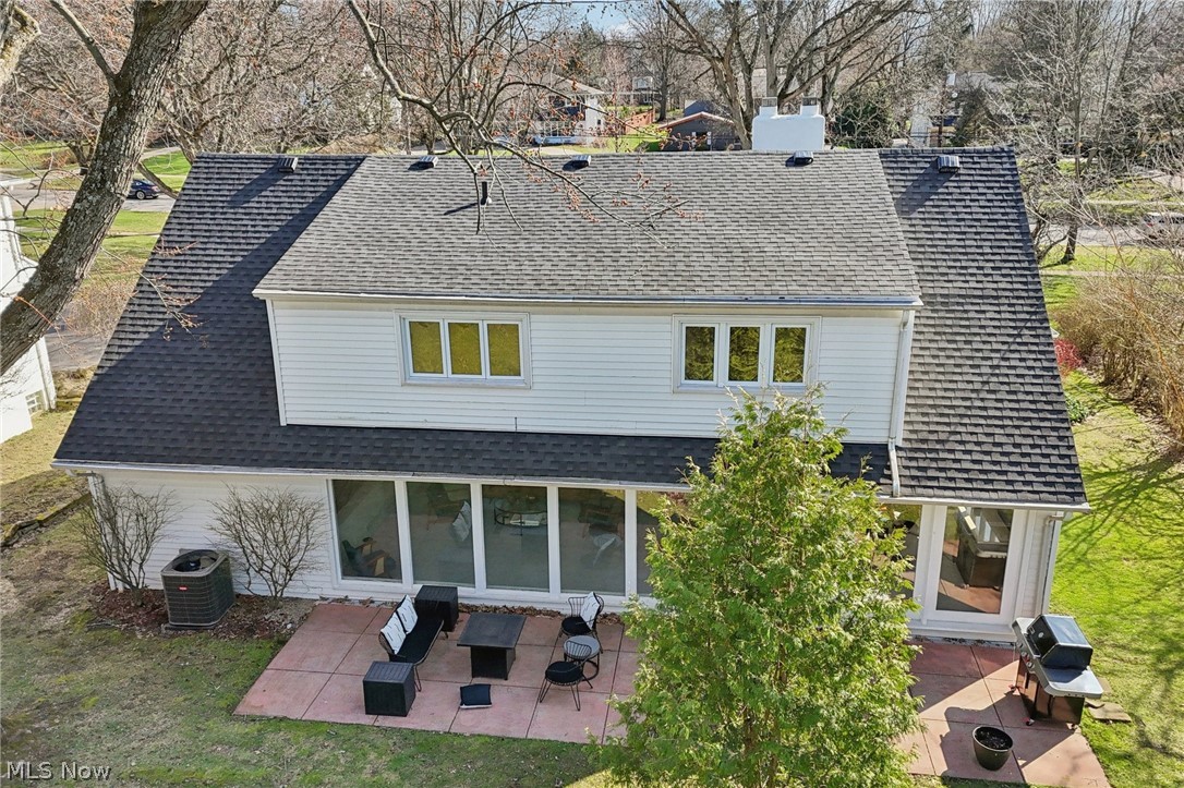 22733 S Woodland Road Shaker Heights OH 44122