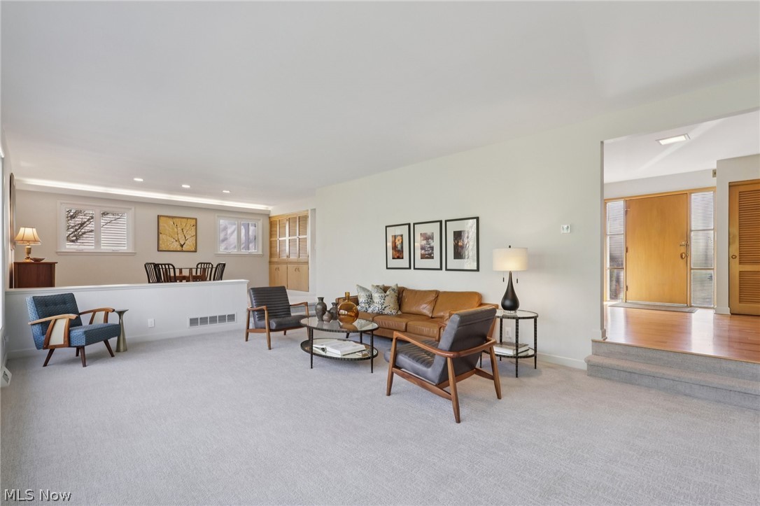 22733 S Woodland Road Shaker Heights OH 44122