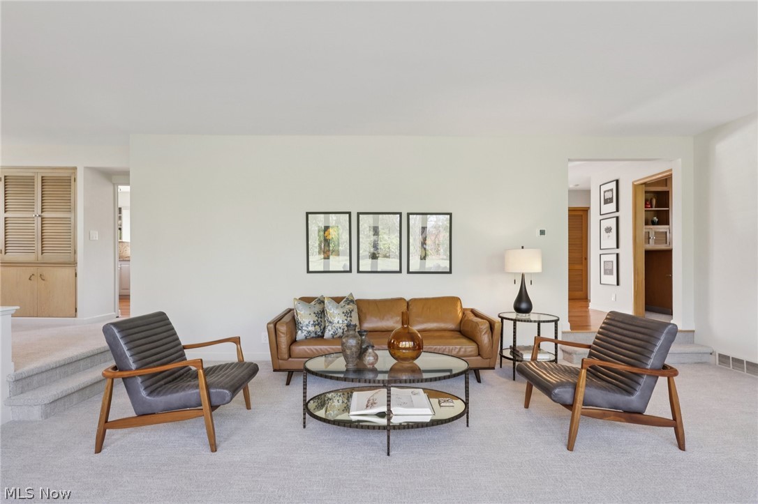 22733 S Woodland Road Shaker Heights OH 44122