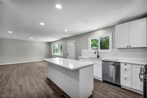 1190 East Boulevard Aurora OH 44202