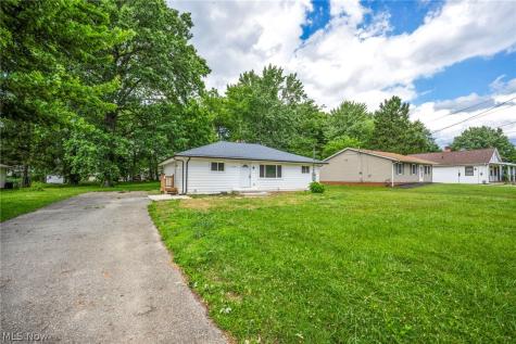 1190 East Boulevard Aurora OH 44202