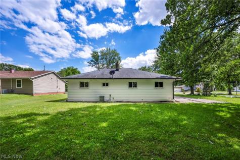1190 East Boulevard Aurora OH 44202
