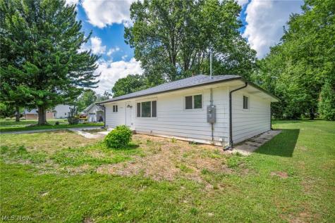 1190 East Boulevard Aurora OH 44202