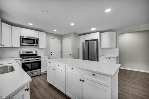 1190 East Boulevard Aurora OH 44202